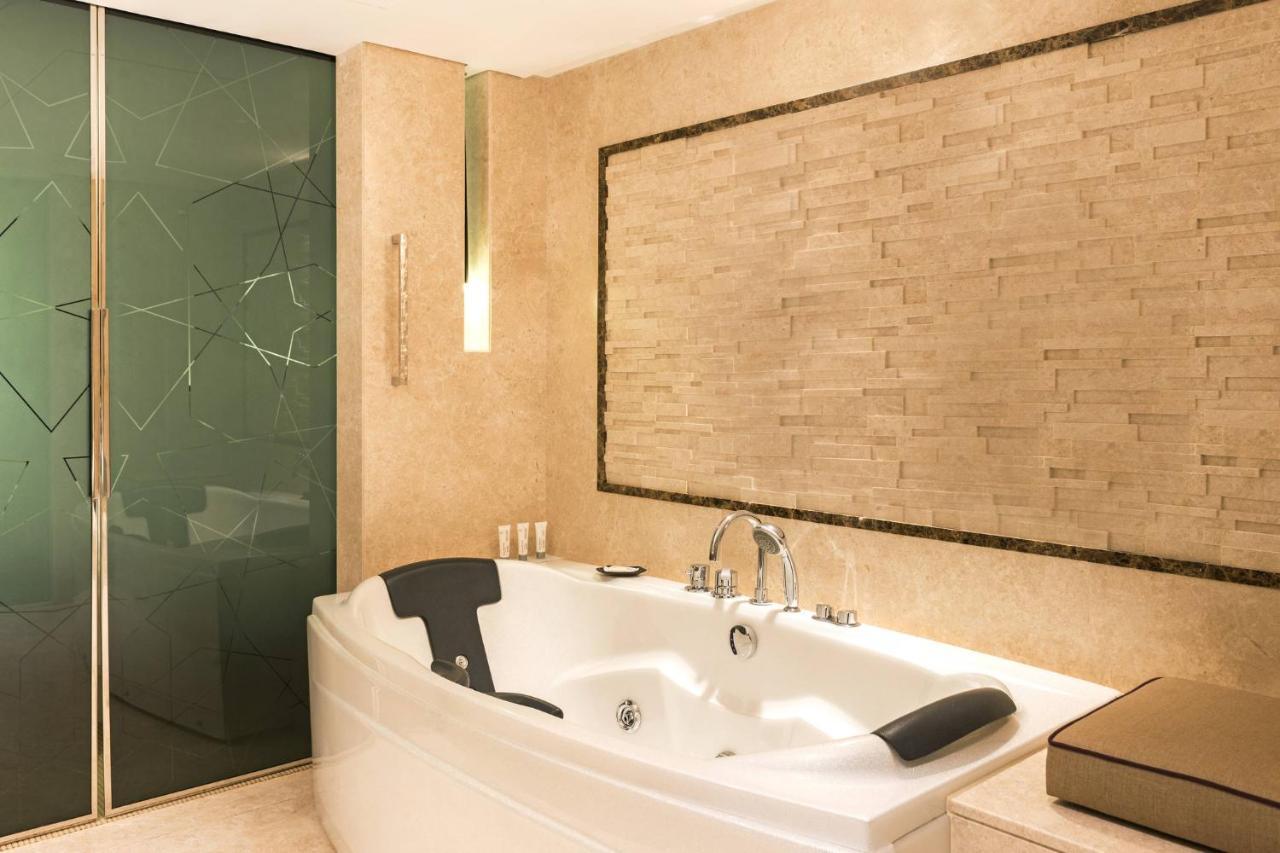 Chambre Club Le Royal, Chambre Plus Spacieuse - Accès au Salon Exécutif